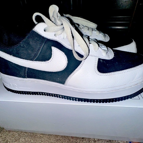 Nike Shoes - Size 11 in woman’s Nike shoe (Air Force Ones)
